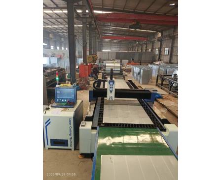 洛陽全自動上下料激光數(shù)控切割機